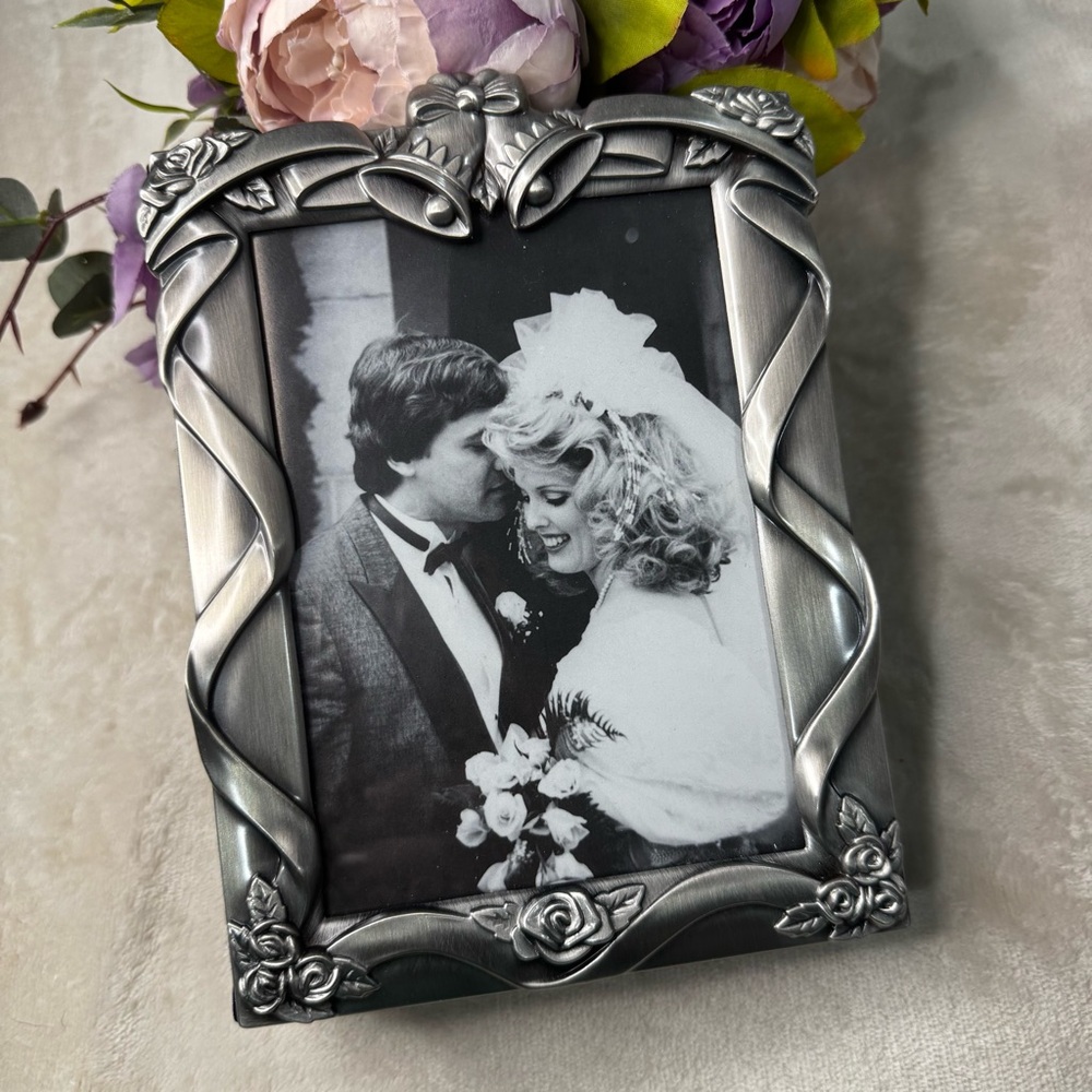 NEW Vintage Silver Wedding Picture Frame and Photo Album
